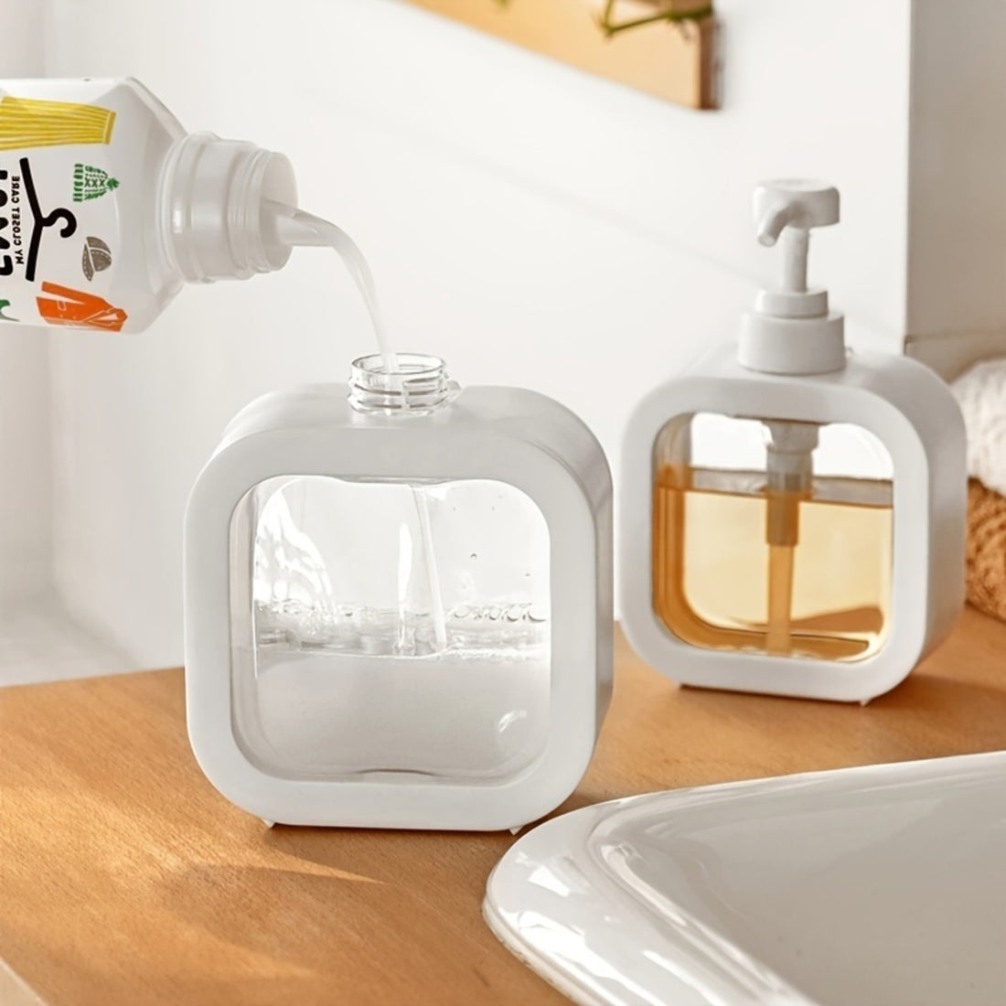 Sleek Soap Dispenser Eco-friendly